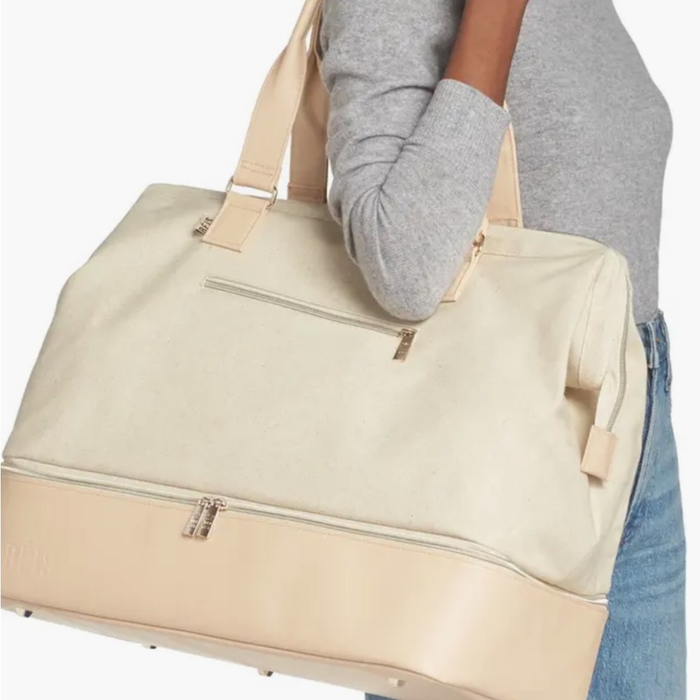 Beis - the weekend travel bag